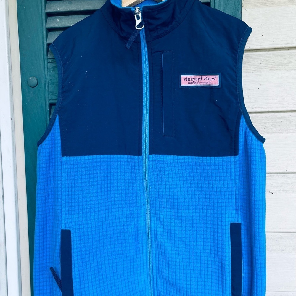 Vineyard vines boys youth vest
